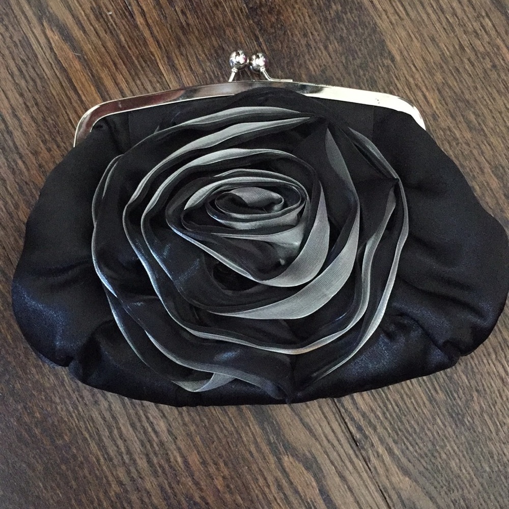 Silver/black large rose clutch